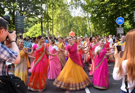 Празднование Дня независимости Индии в парке "Сокольники"