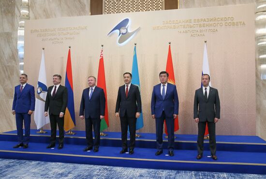 Визит премьер-министра РФ Д. Медведева в Казахстан