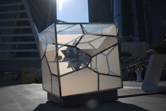 Открытие паблик-арт объекта "I Эпизод" в рамках VIII ежегодной выставки современного искусства Lexus Hybrid Art