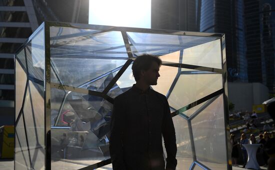 Открытие паблик-арт объекта "I Эпизод" в рамках VIII ежегодной выставки современного искусства Lexus Hybrid Art