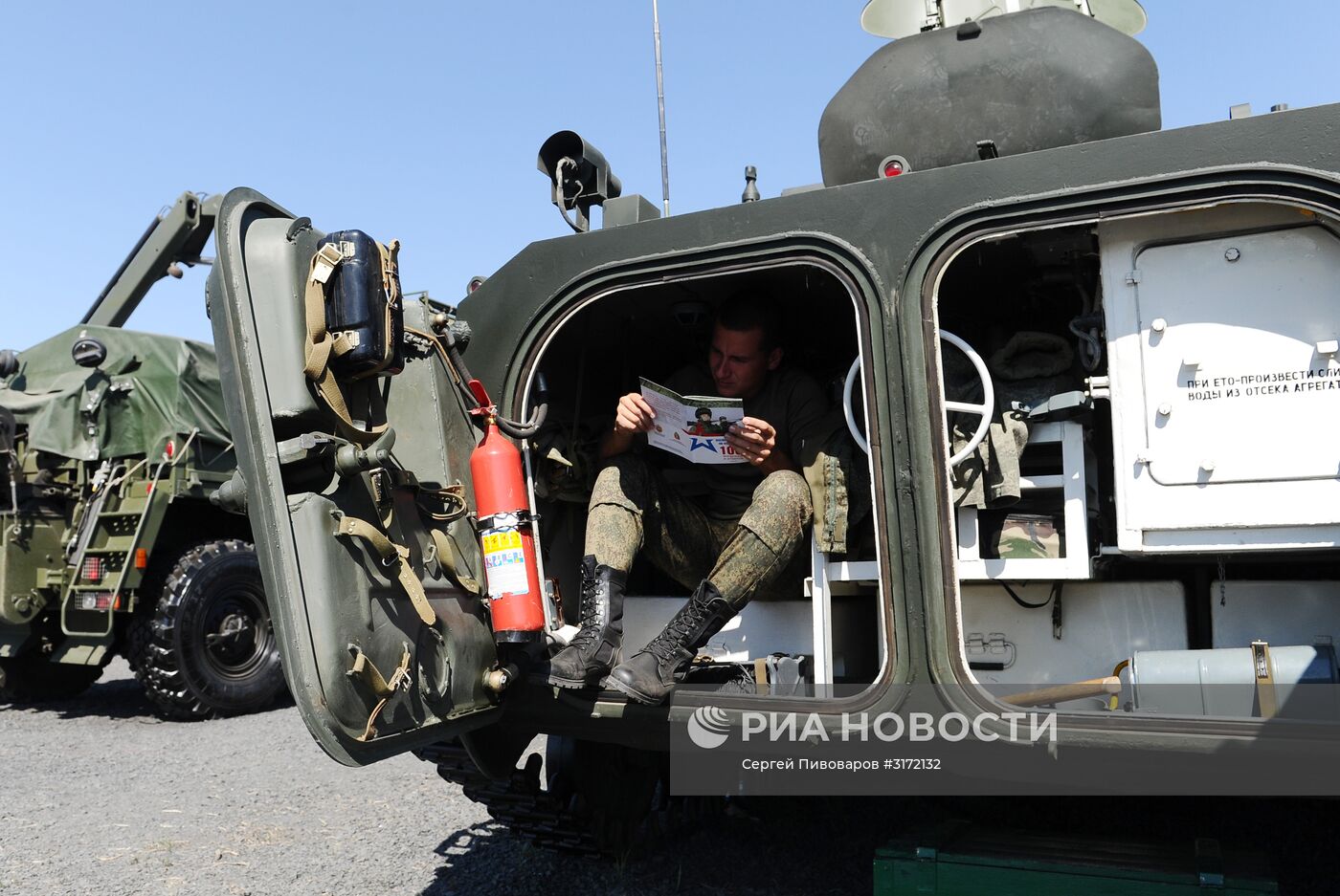 Подготовка военной техники к форуму "Армия-2017" в Ростовской области