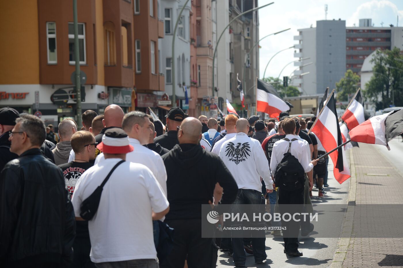 Акция неонацистов в Берлине в годовщину смерти Р. Гесса