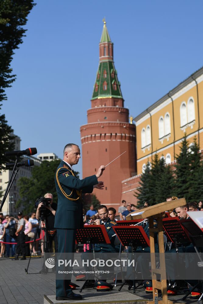 Закрытие летнего сезона "Военные оркестры в парках"