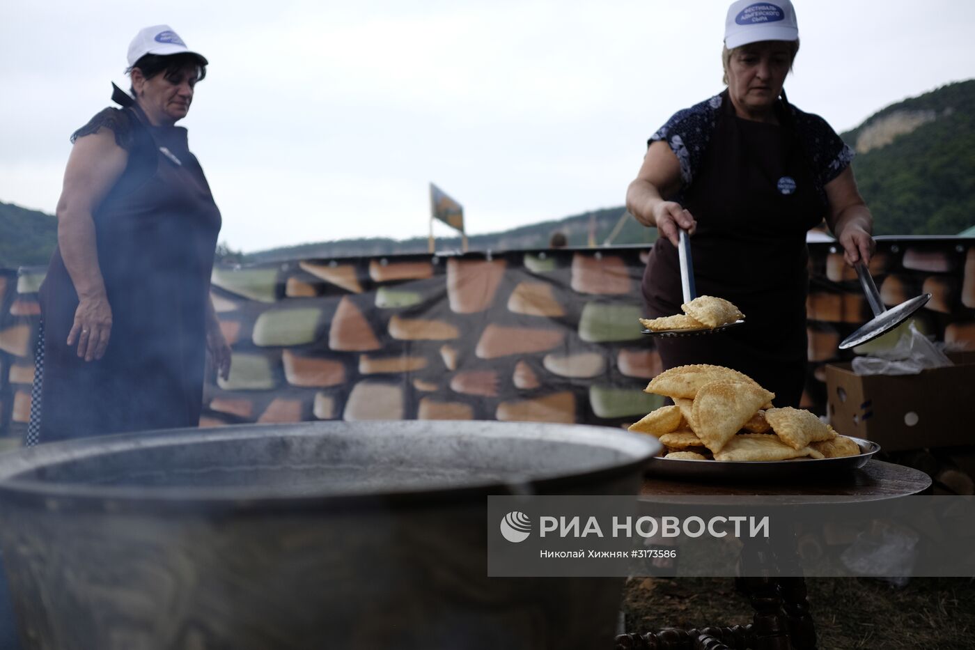 Фестиваль адыгейского сыра в Республике Адыгея | РИА Новости Медиабанк