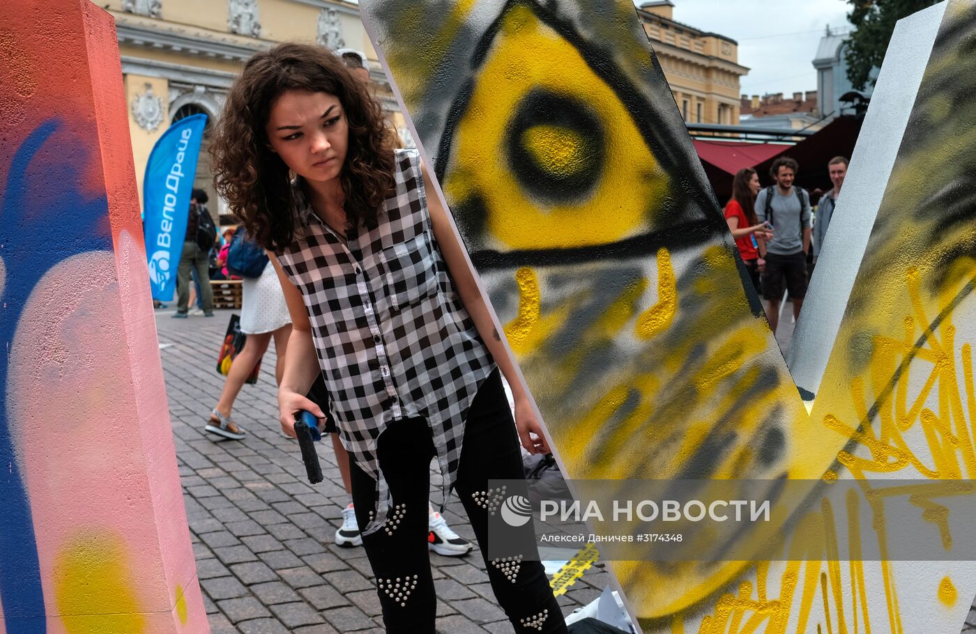 Фестиваль городской культуры "Живые улицы" в Санкт-Петербурге