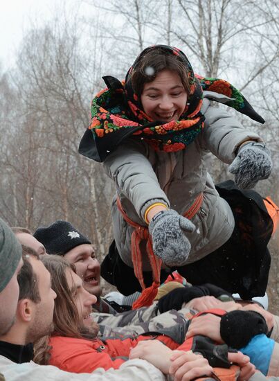 Масленичные гуляния в Москве и Московской области