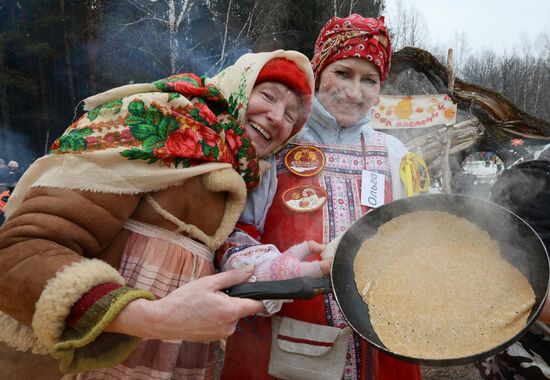 Масленичные гуляния в Москве и Московской области