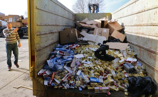 Уничтожение контрафактной продукции в Калининграде