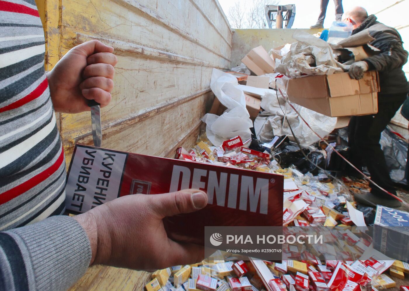 Уничтожение контрафактной продукции в Калининграде