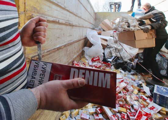 Уничтожение контрафактной продукции в Калининграде