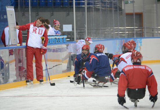 Тренировка сборной России по следж-хоккею