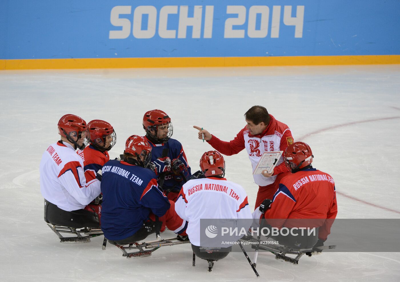 Тренировка сборной России по следж-хоккею