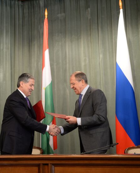 Встреча глав МИД России и Таджикистана С.Лаврова и C.Аслова