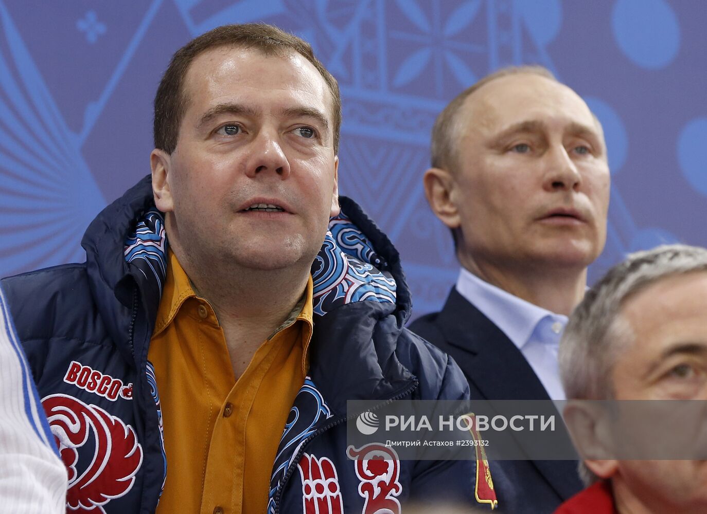 В.Путин и Д.Медведев посетили матч по следж-хоккею Россия - Корея