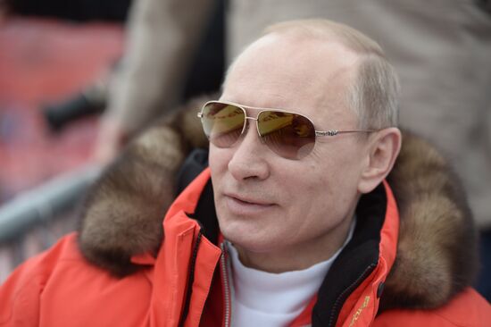 В.Путин посетил соревнования по горнолыжному спорту XI Паралимпийских игр