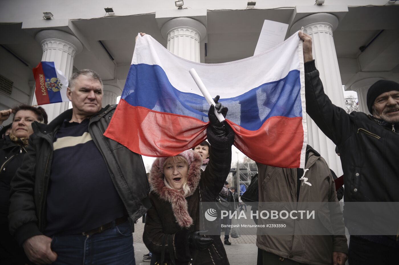 Митинг в поддержку референдума о статусе Крыма в Севастополе