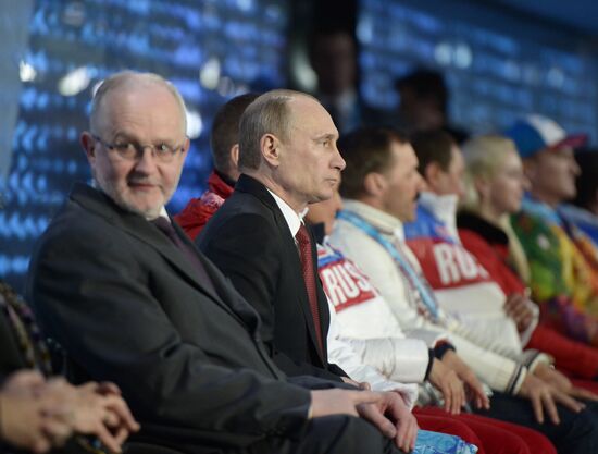 В.Путин на церемонии закрытия XI зимних Паралимпийских игр