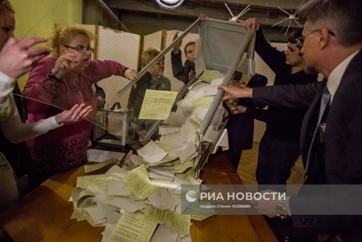 Подсчет голосов по итогам референдума о статусе Крыма
