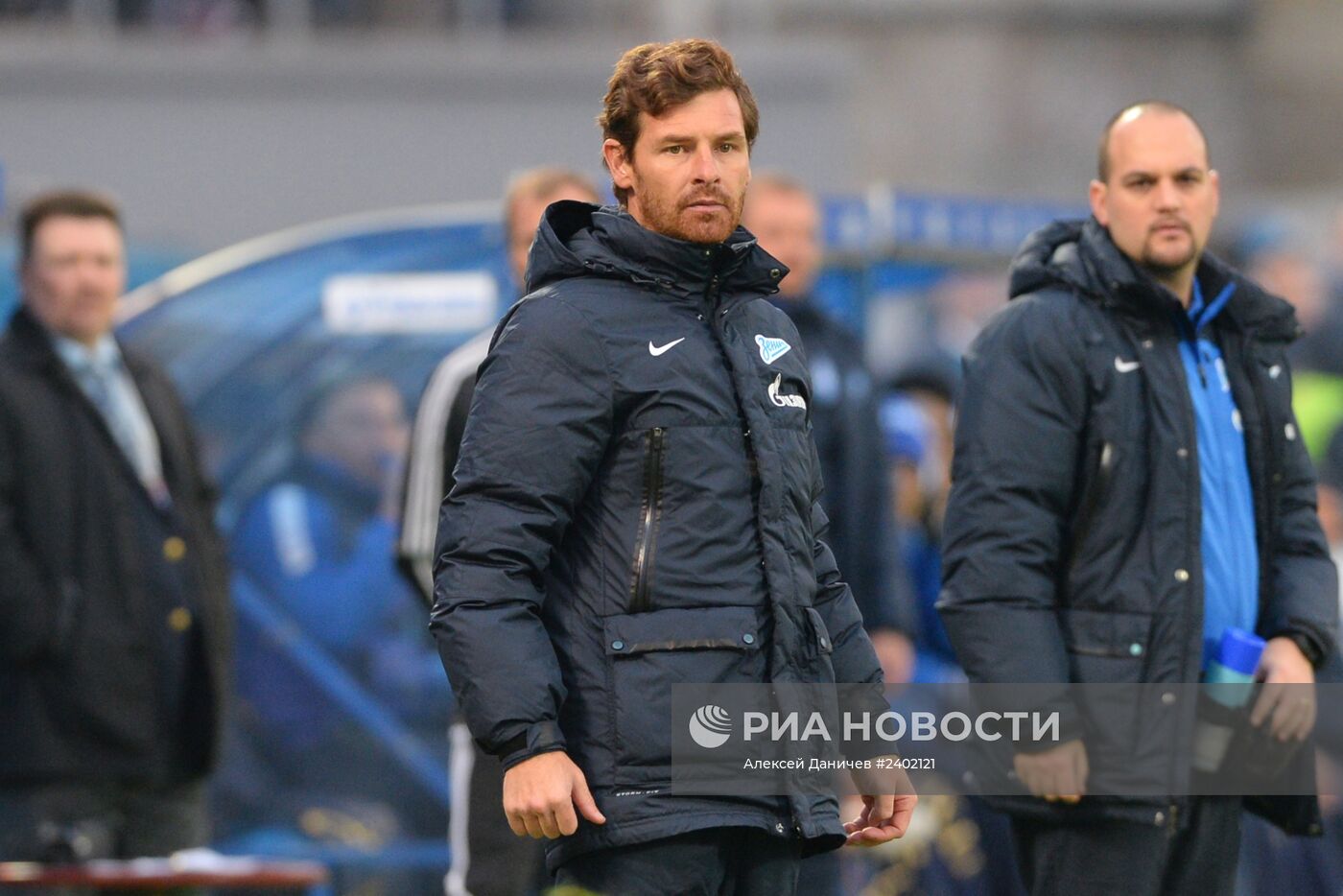 Футбол. РФПЛ. Матч "Зенит" - "Крылья Советов"