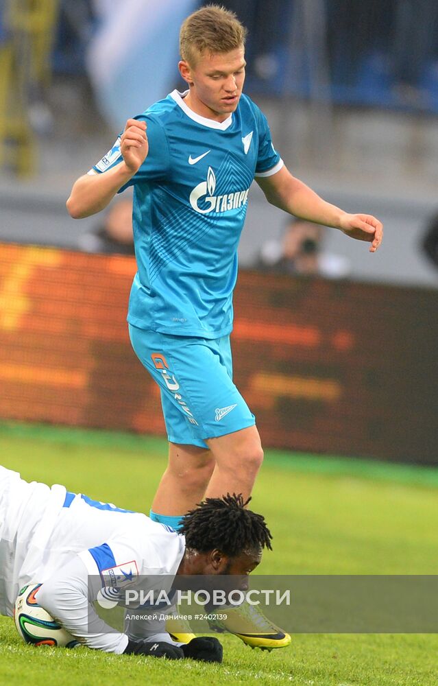 Футбол. РФПЛ. Матч "Зенит" - "Крылья Советов"