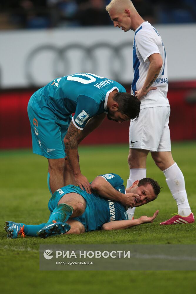 Футбол. РФПЛ. Матч "Зенит" - "Крылья Советов"