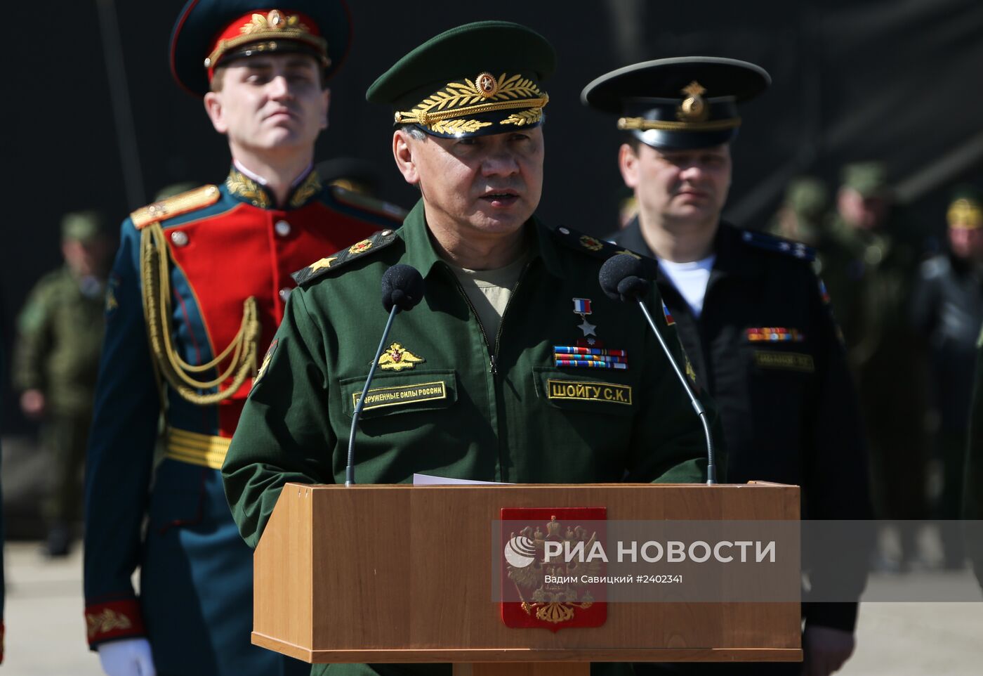 Министр обороны РФ Сергей Шойгу посетил Крым
