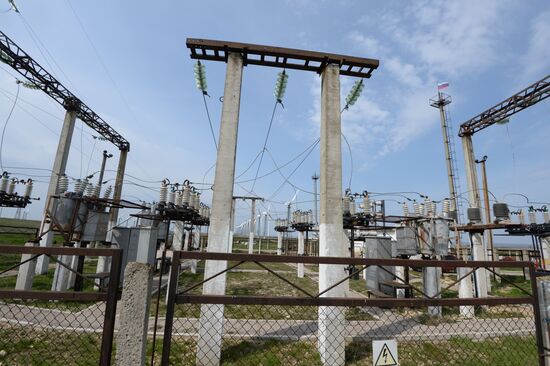 Ветровые электростанции в поселке Мирный