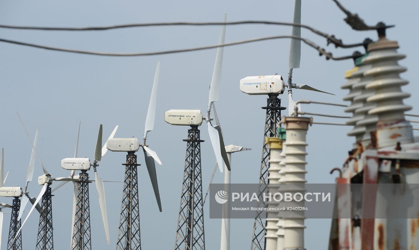 Ветровые электростанции в поселке Мирный