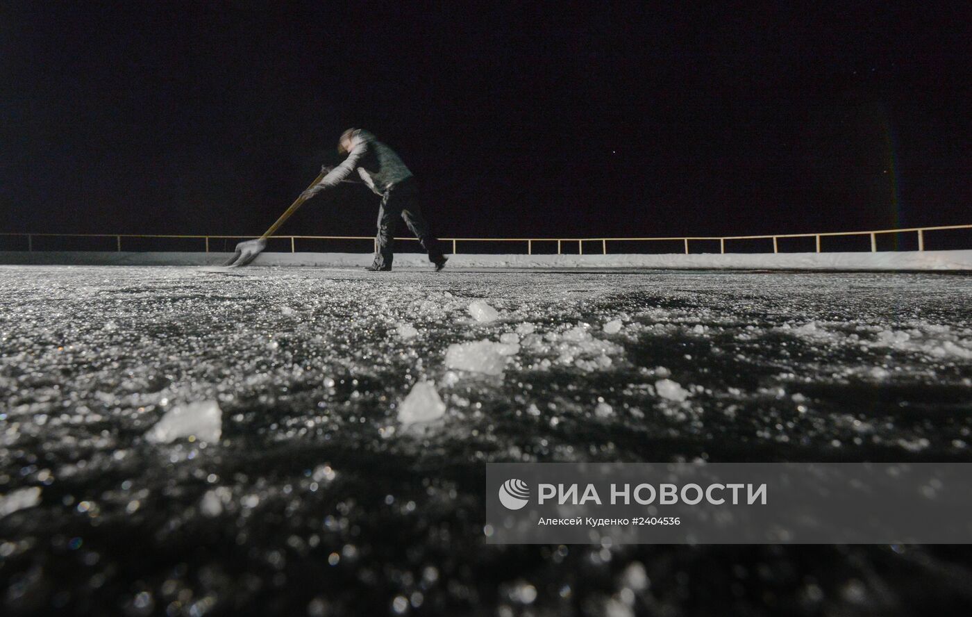 Выставочный матч Ночной Хоккейной Лиги на льду озера Байкал