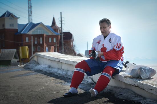 Выставочный матч Ночной Хоккейной Лиги на льду озера Байкал