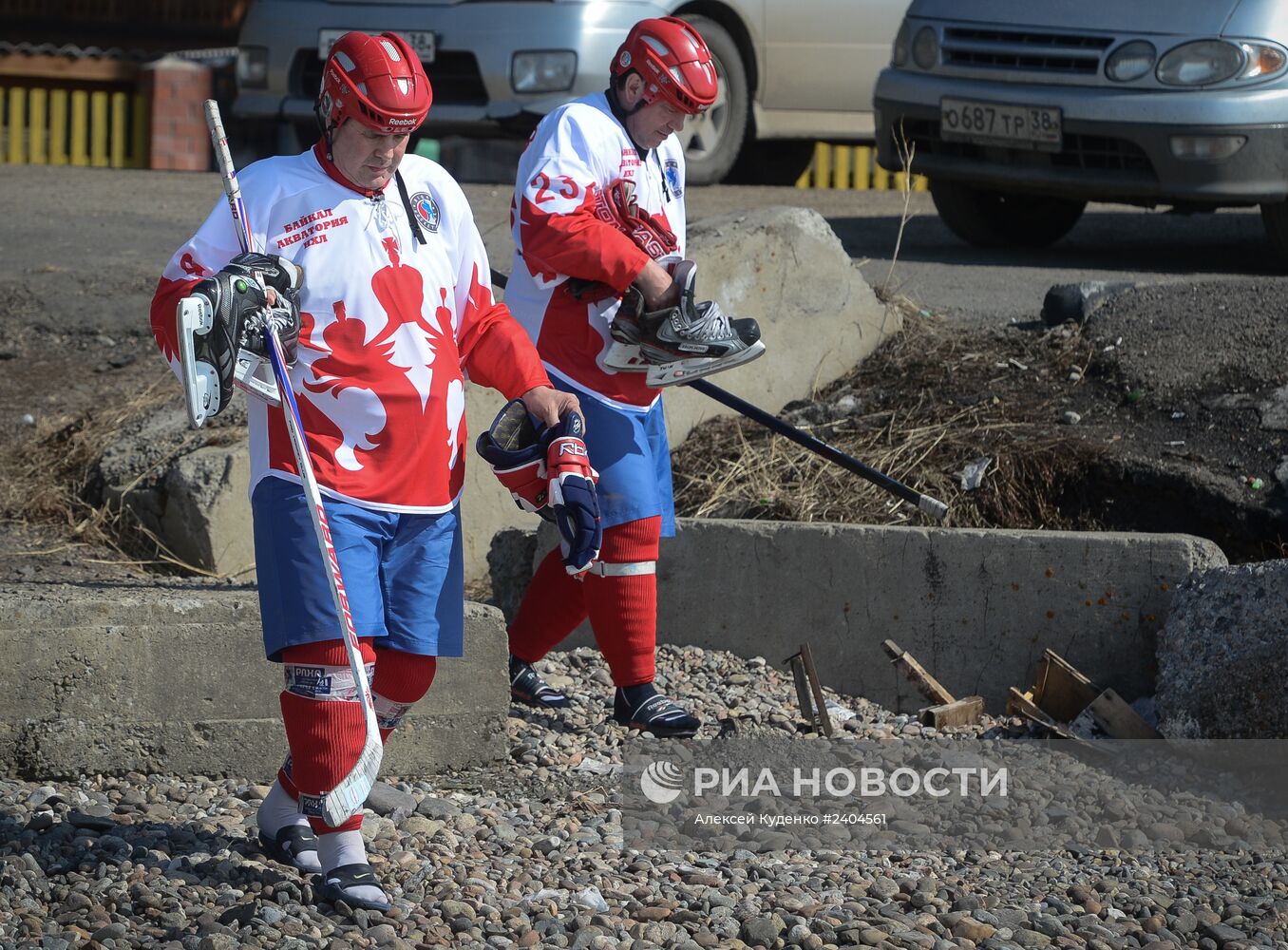 Выставочный матч Ночной Хоккейной Лиги на льду озера Байкал