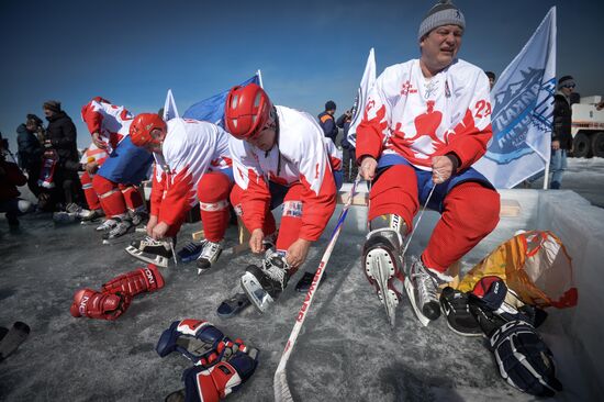 Выставочный матч Ночной Хоккейной Лиги на льду озера Байкал