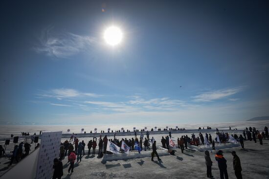 Выставочный матч Ночной Хоккейной Лиги на льду озера Байкал