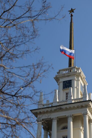 Крым готовится к переводу часов на московское время