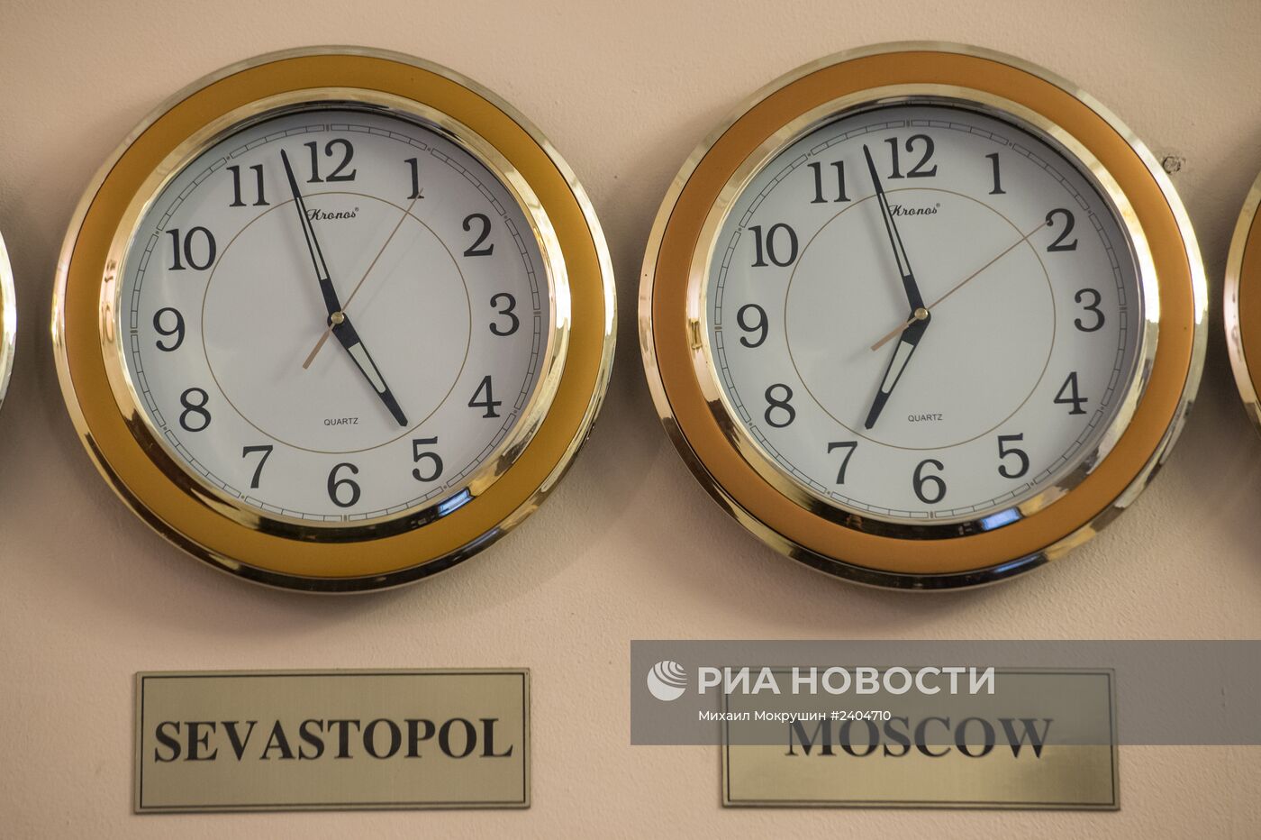 Крым готовится к переводу часов на московское время