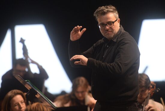 Репетиция юбилейного концерта Тото Кутуньо