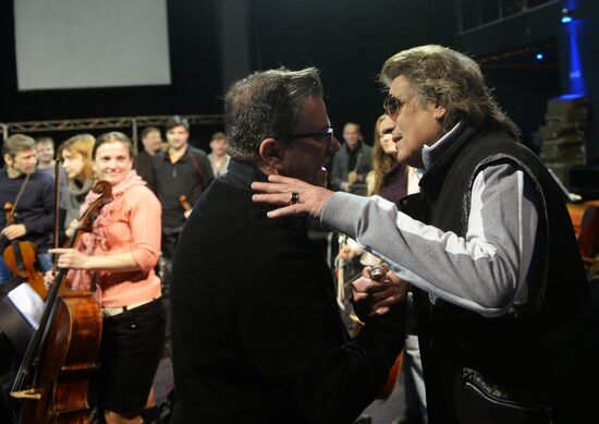 Репетиция юбилейного концерта Тото Кутуньо