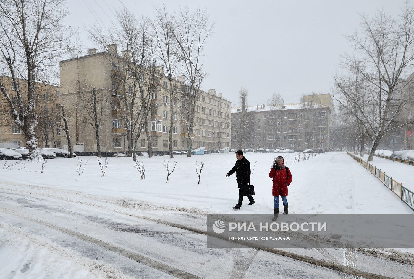 Снег в Москве