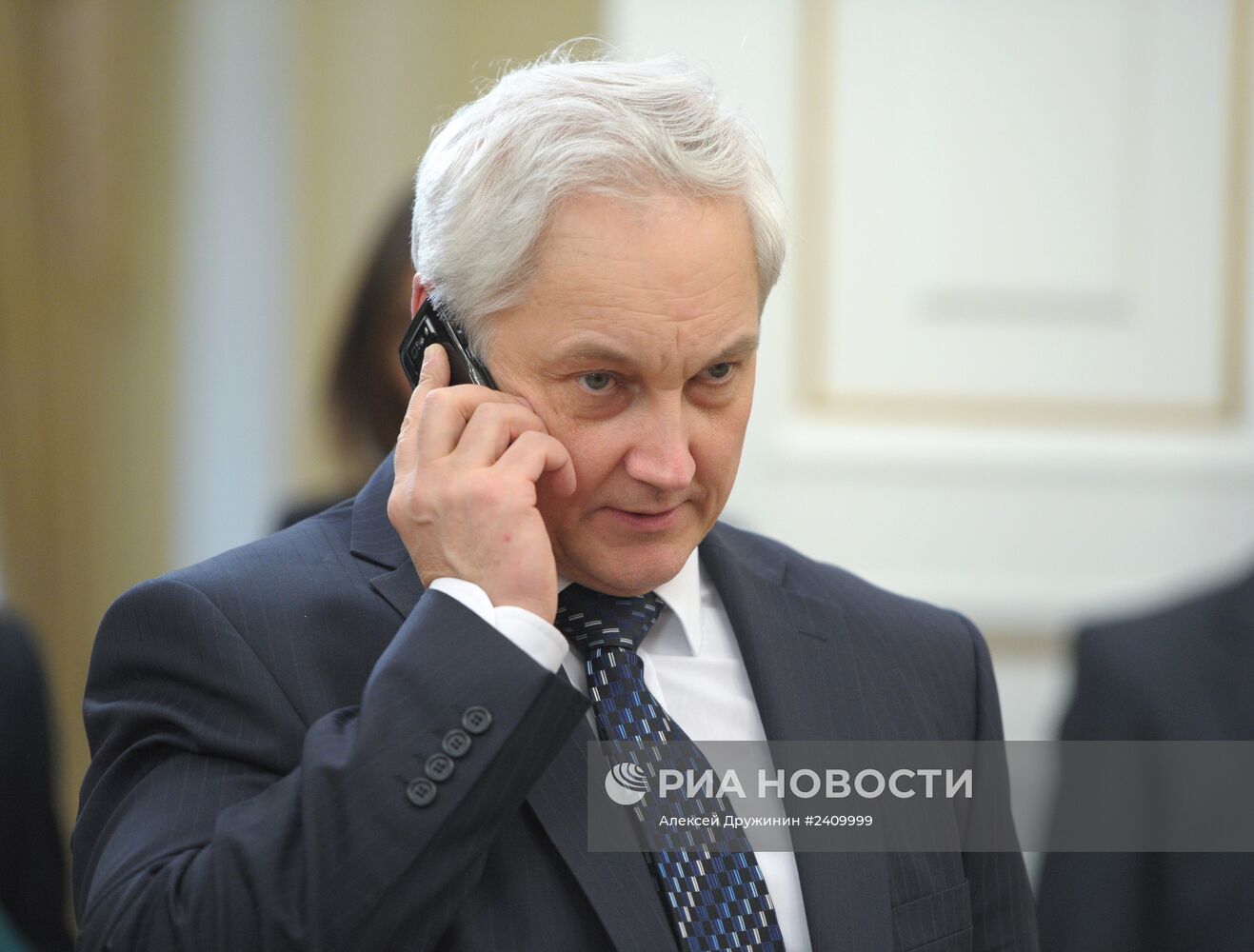 В.Путин провел совещание с полпредами президента в федеральных округах