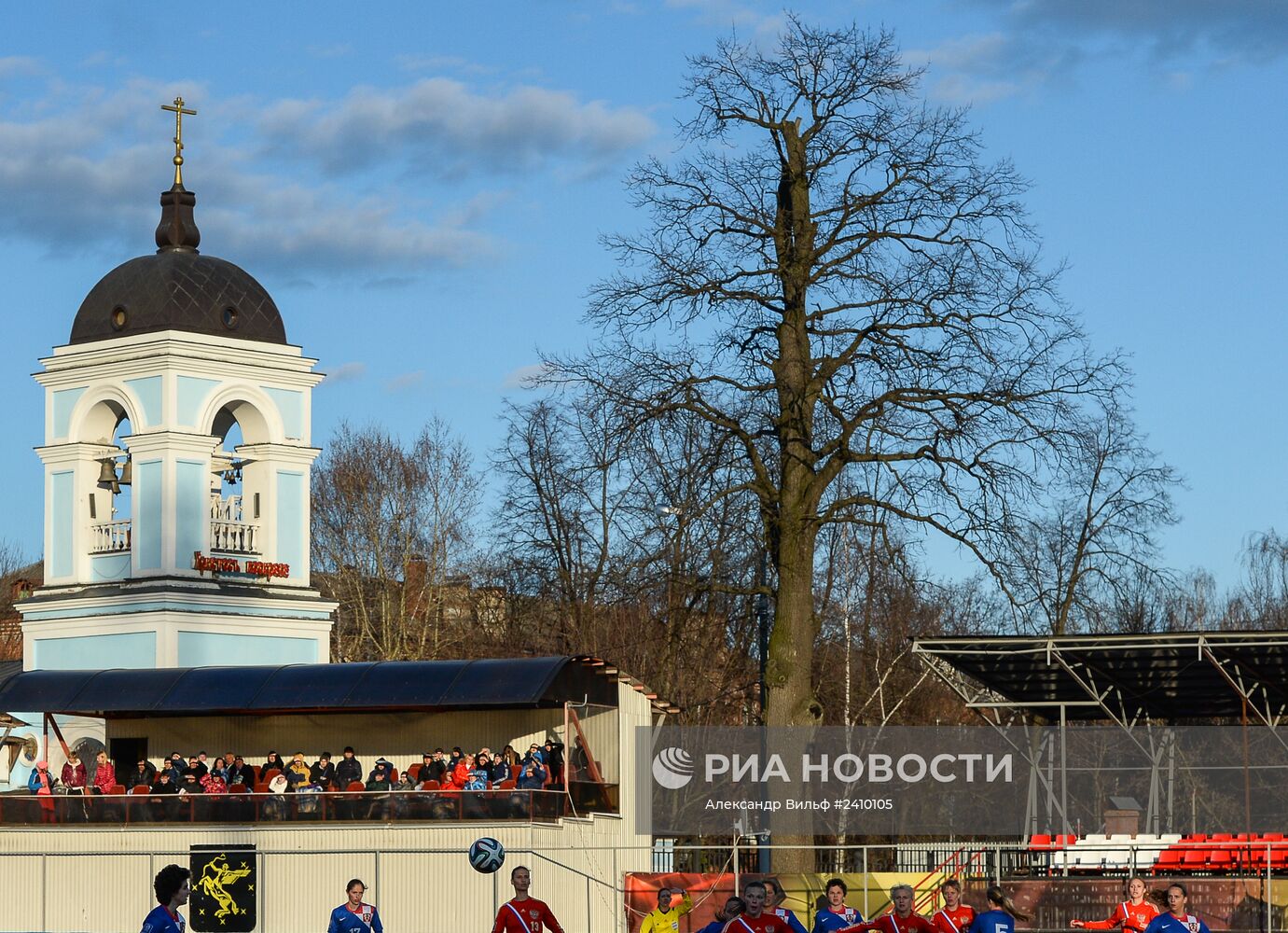 Футбол. Отборочный турнир ЧМ-2015 среди женщин. Матч Россия - Хорватия