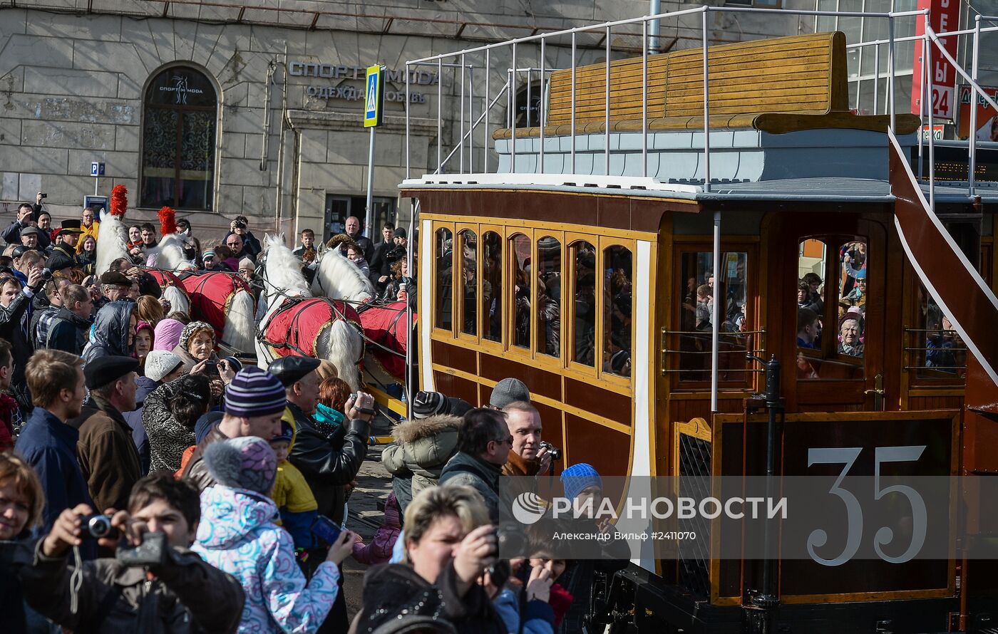Парад в честь 115-летия московского трамвая