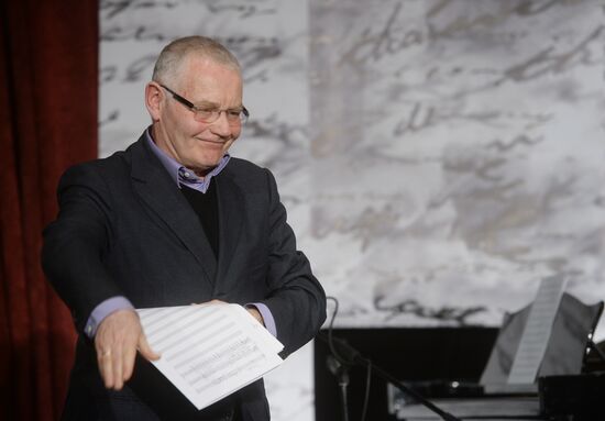 Творческий вечер сценариста и актера Сергея Плотова