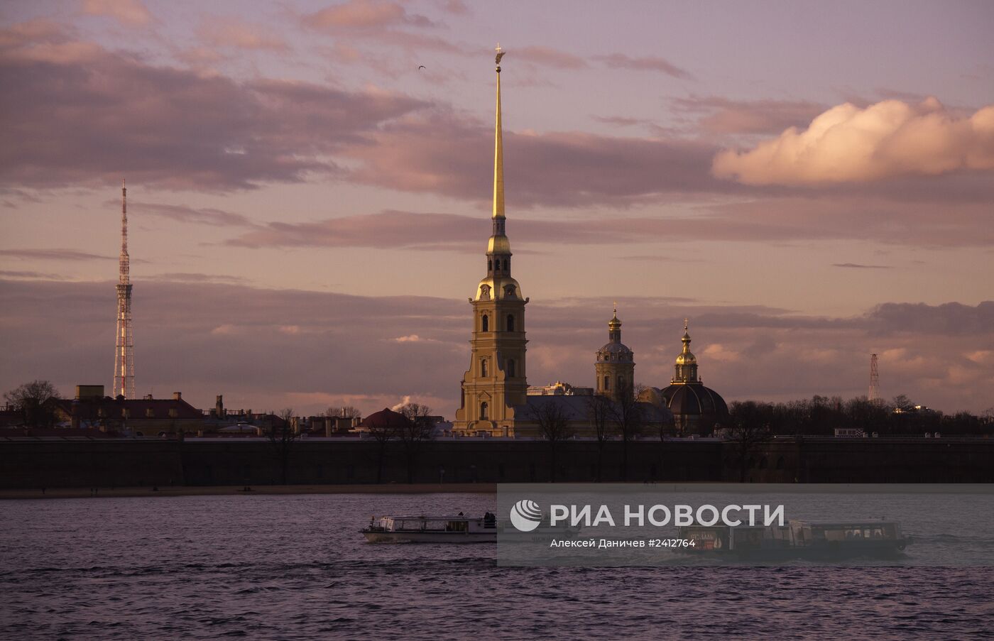 Открытый питер. Навигация по Неве. Навигация СПБ. Открытие навигации на Неве. Открытие навигации СПБ.