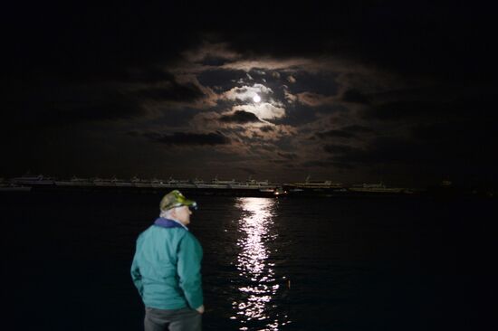 Вечерние виды Ялты