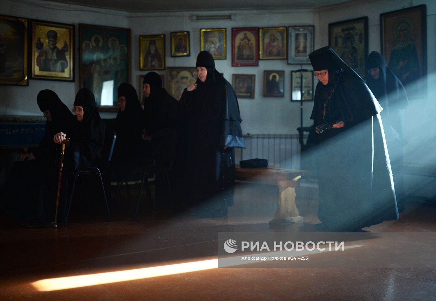 Освящение пасхальных куличей в Великую субботу