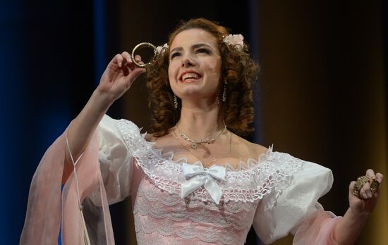 Показ спектакля "Маскарад" в Малом театре