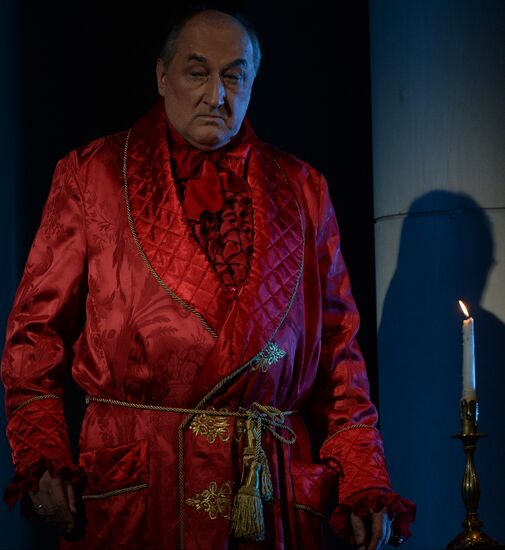 Показ спектакля "Маскарад" в Малом театре