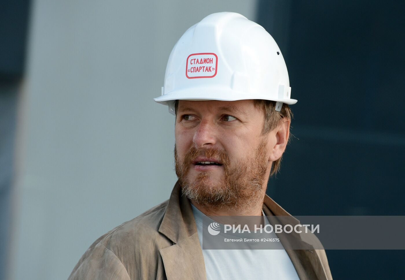 Е.Титов и Е.Кафельников посетили строительство стадиона "Открытие-Арена"