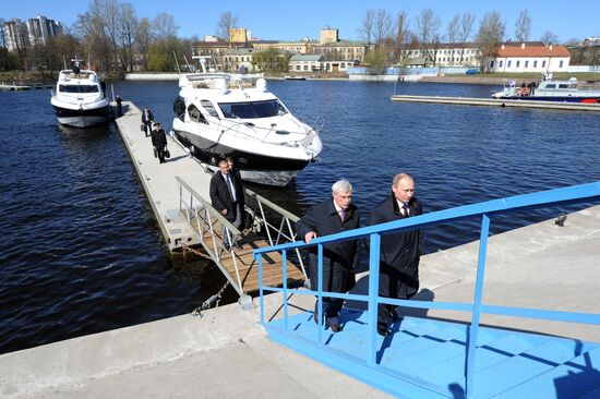 В.Путин принял участие в пленарном заседании I Медиафорума ОНФ