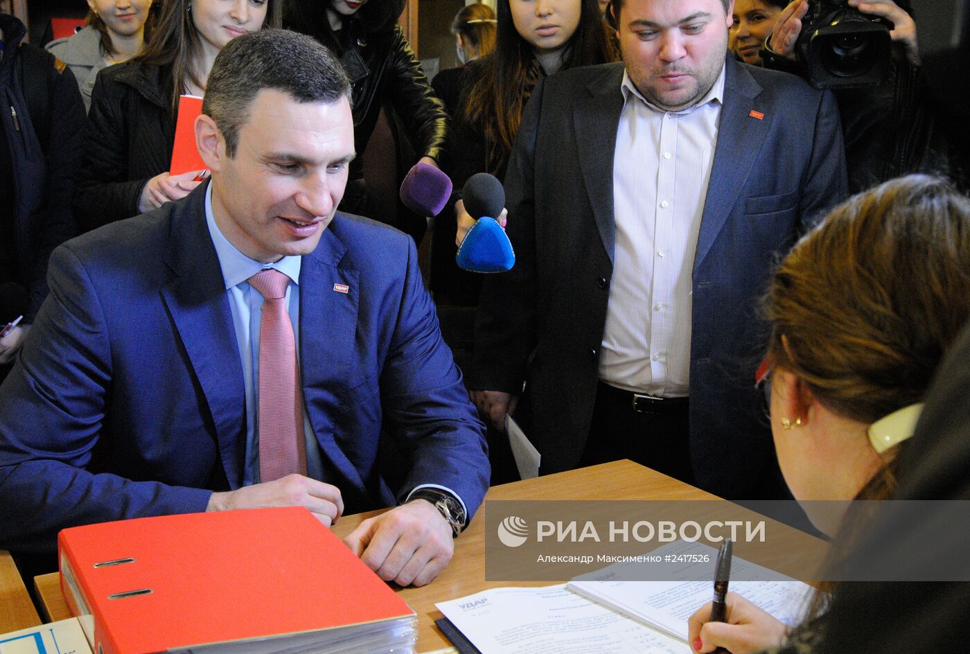 Виталий Кличко подал документы для регистрации кандидатом в мэры Киева